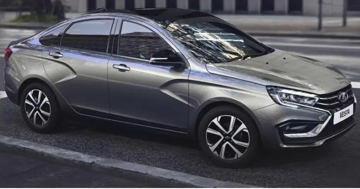 «АвтоВАЗ» намекнул, что Lada Vesta находится «в тумане»