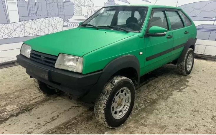 В России продают редкий внедорожник Lada Tarzan: он почти новый и стоит недорого