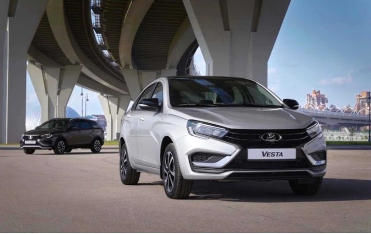 Новая Lada Vesta за 1,5 млн рублей сломалась на следующий день после покупки