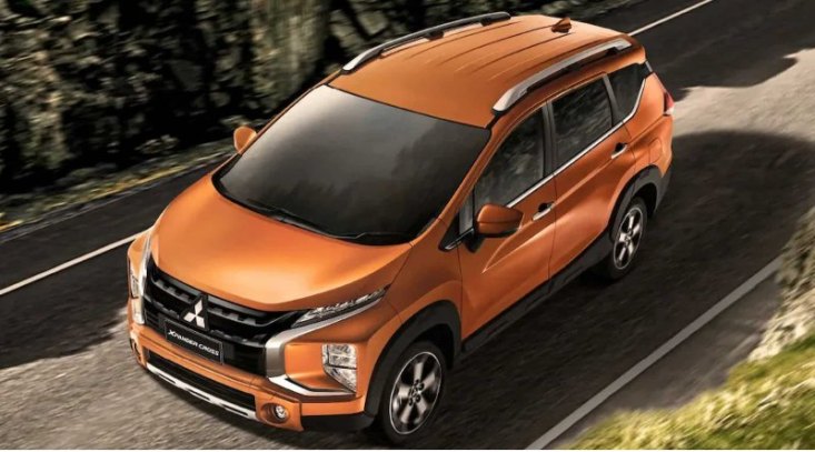 По информации Daily-Motor.Ru, в РФ поступила небольшая партия универсалов Mitsubishi Xpander Cross…