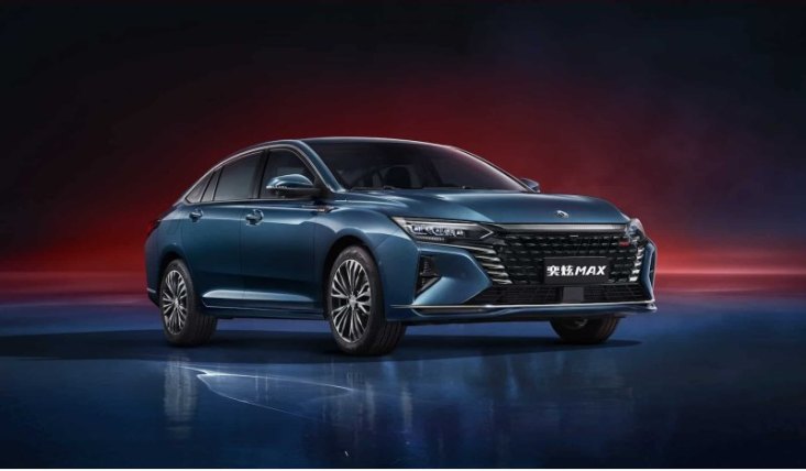 Сегодня Dongfeng продает с 1,5-литровым двигателем мощностью 145 л.с. кроссовер 580, седан Shine…