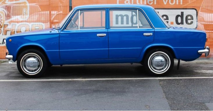 Как выяснил Daily-Motor.Ru, речь идет о вазовской «Копейке», выпущенной в далеком 1975 году.…