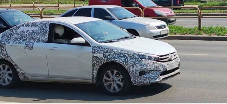 Автозавод АВТОВАЗ может начать продажи обновленной модели LADA Vesta в марте 2022 года