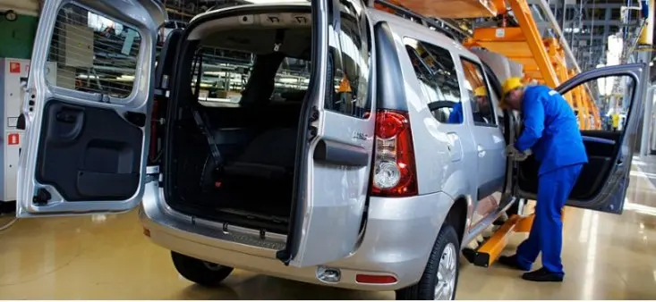 ТАСС: АвтоВАЗ может возобновить сборку большинства моделей LADA с 25 апреля 2022 года