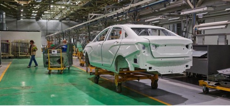 Рабочие АВТОВАЗа начнут собирать автоматы Калашникова вместо LADA Vesta