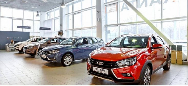 Продажи новых автомобилей LADA в РФ снизились на 81% в июне 2022 года