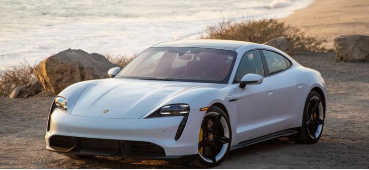Российские автолюбители среди машин мечты назвали PORSCHE Taycan и ВАЗ-2107