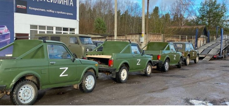 Из Lada Niva с пробегом предприниматель из Ленинградской области организовал выпуск тачанок для…