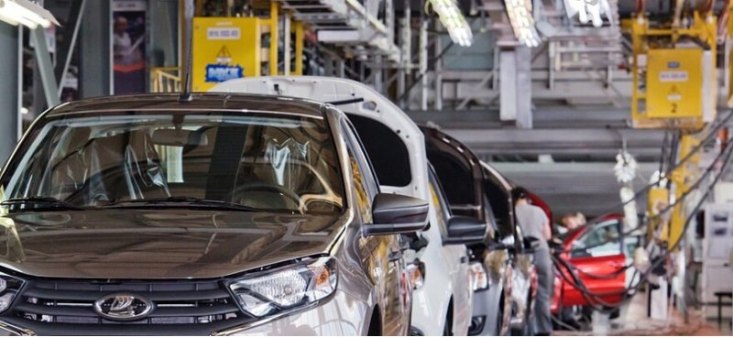 Автоконцерн АВТОВАЗ решает проблему нехватки комплектующих для сборки автомашин в 2023 году