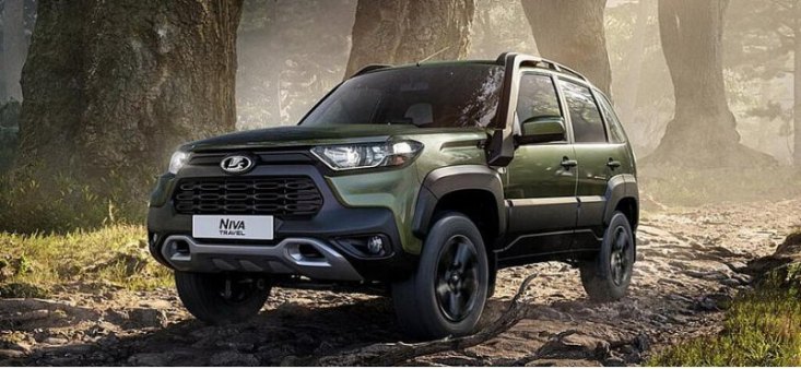 Компания АВТОВАЗ возобновила продажи LADA Niva Travel с медиасистемой и камерой заднего вида
