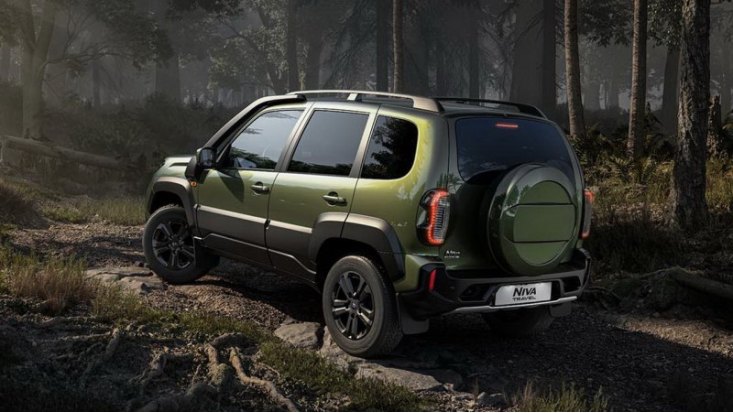 Еще больше ощущается скидка на внедорожник LADA Niva Travel, стоимость которого начинается с…