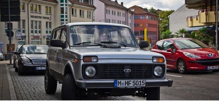 Во Франции пытаются продать внедорожник LADA Niva за 107 тыс. рублей