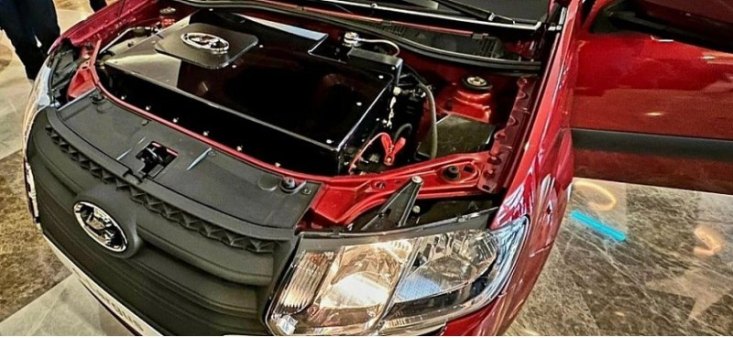 Автоконцерн АВТОВАЗ представил новый электрифицированный фургон LADA e-Largus в Сочи