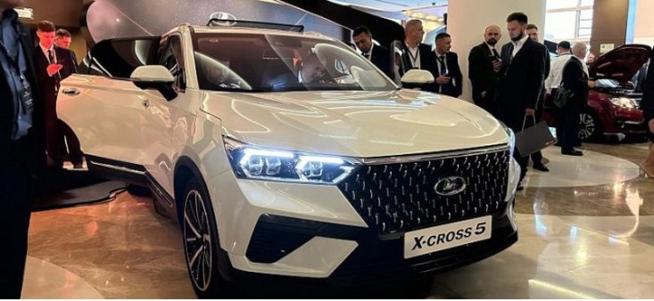 Автосайт Autonews рассчитал стоимость ОСАГО и каско для нового кроссовера LADA X-cross 5
