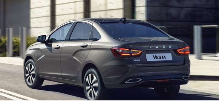 Портал Quto подсчитал, что Lada Vesta подорожала на 770 тыс. рублей c 2015 года