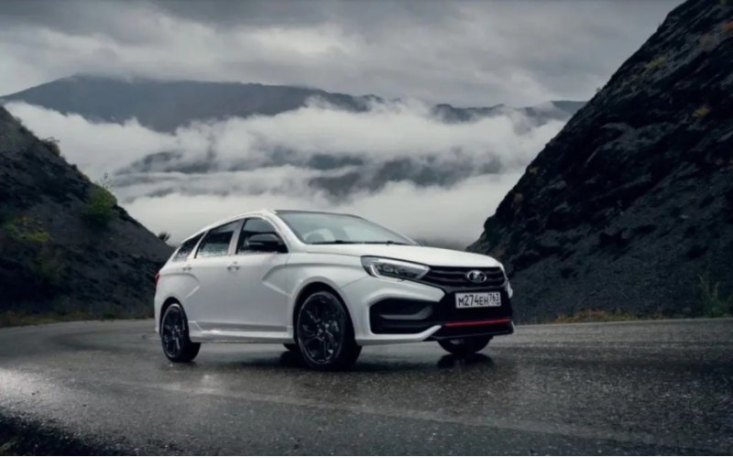 Lada Vesta 2024 года выпуска также получила ряд улучшений по сравнению с предшественником.…