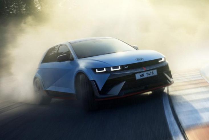 Лучшим электрокаром по версии CarBuzz стала корейская модель Hyundai Ioniq 5 N. Уже в начальной…