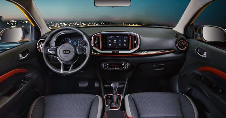 Этот кроссовер на российском авторынке стал аналогом Kia Rio X-Line. Сборкой модели занимался завод…