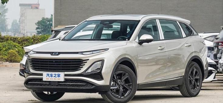 В России начались продажи кроссовера FAW по цене Lada Aura