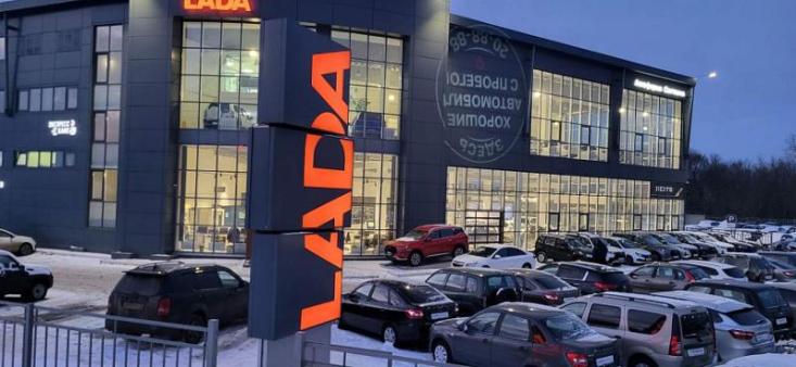 Менеджер автосалона раскрыл, почему не стоит покупать Lada Iskra