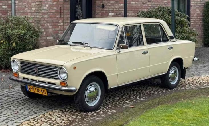 «Ищите веселую и оригинальную классику? Пожалуй, эта Lada 1200 – хороший вариант. Она выглядит…