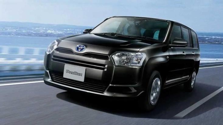 Toyota продает аналог универсала Lada Granta дешевле миллиона рублей: что это за автомобиль