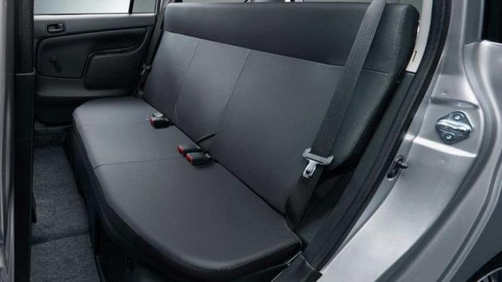 Задний ряд Toyota Probox