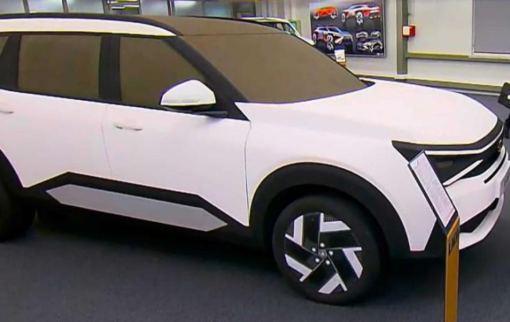 Самая вместительная Lada в истории: что известно о проекте минивэна Lada B-Van