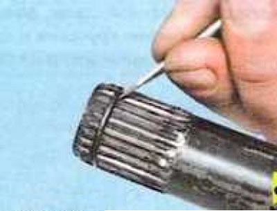 5. Снимите наружный ШРУС с вала.