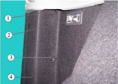 Рисунок 8-2 - Снятие фонаря заднего: 1, 3 - гайки…