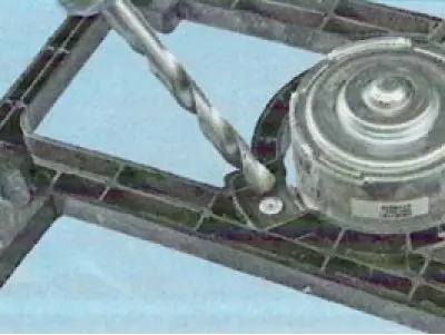4. Skinite impeler s elektromotora.