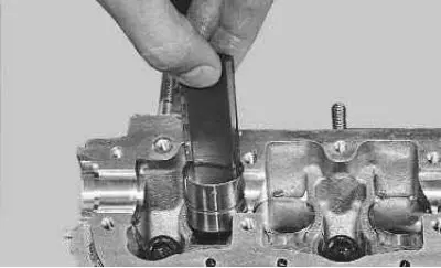 22. Install the hydraulic valve lifter.