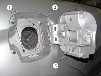 Рисунок 8-3 - Крепление наливной горловины…