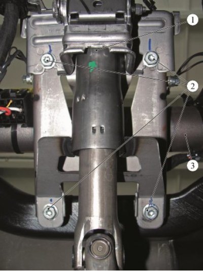 Рисунок 6-3 - Снятие рулевой колонки: 1 - рулевая колонка; 2 - болты крепления рулевой колонки; 3 -…