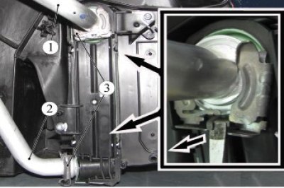 Рисунок 15-4 - Патрубки радиатора отопителя: 1 -…